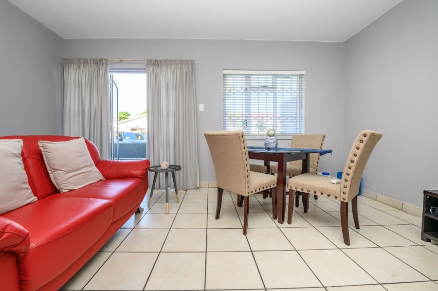 2 Bedroom Property for Sale in Humewood Eastern Cape